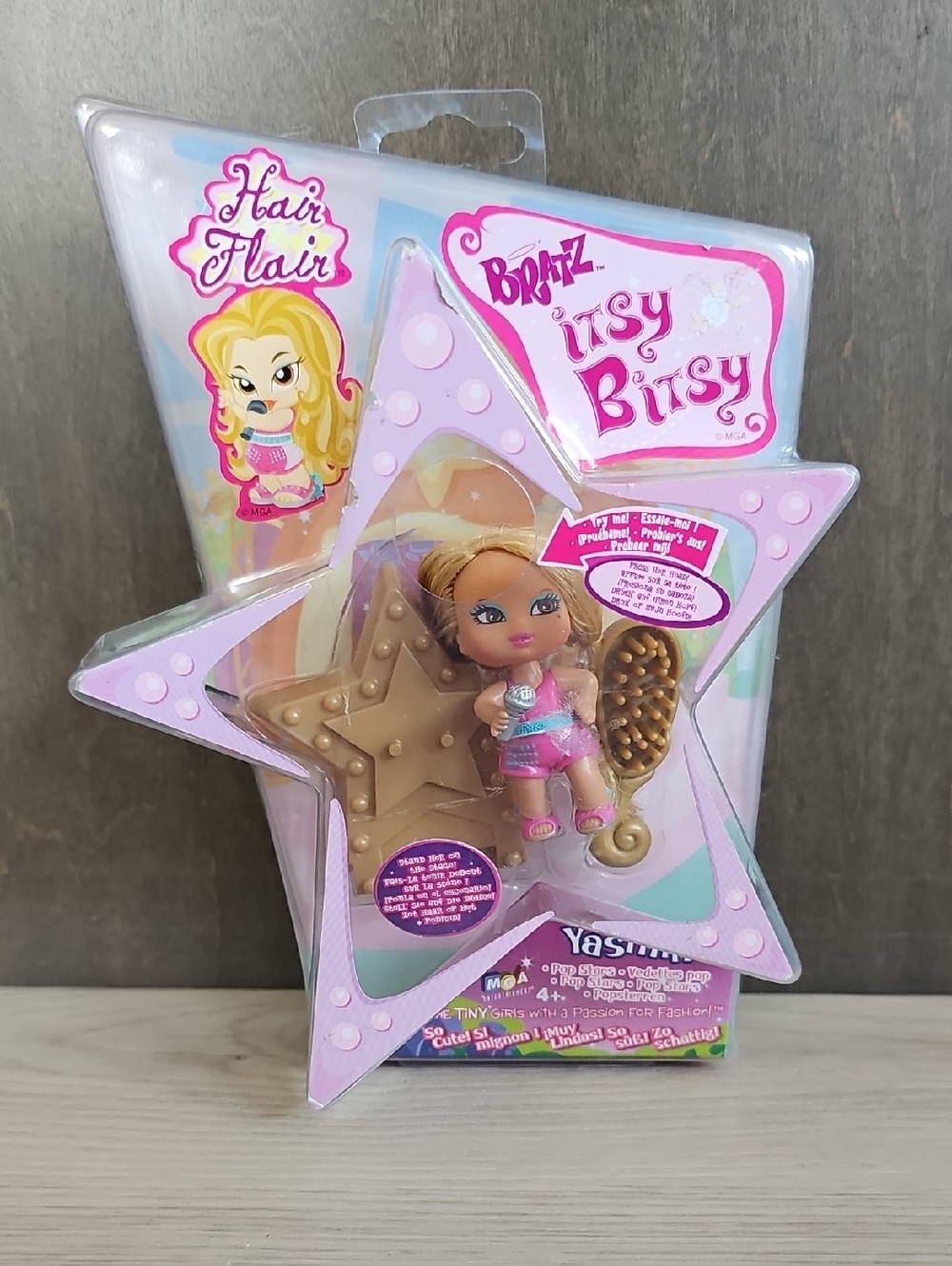 NIB 2007 MGA Bratz Itsy Bitsy Hair Flair Yasmin 2.5" Doll New‎ In Box